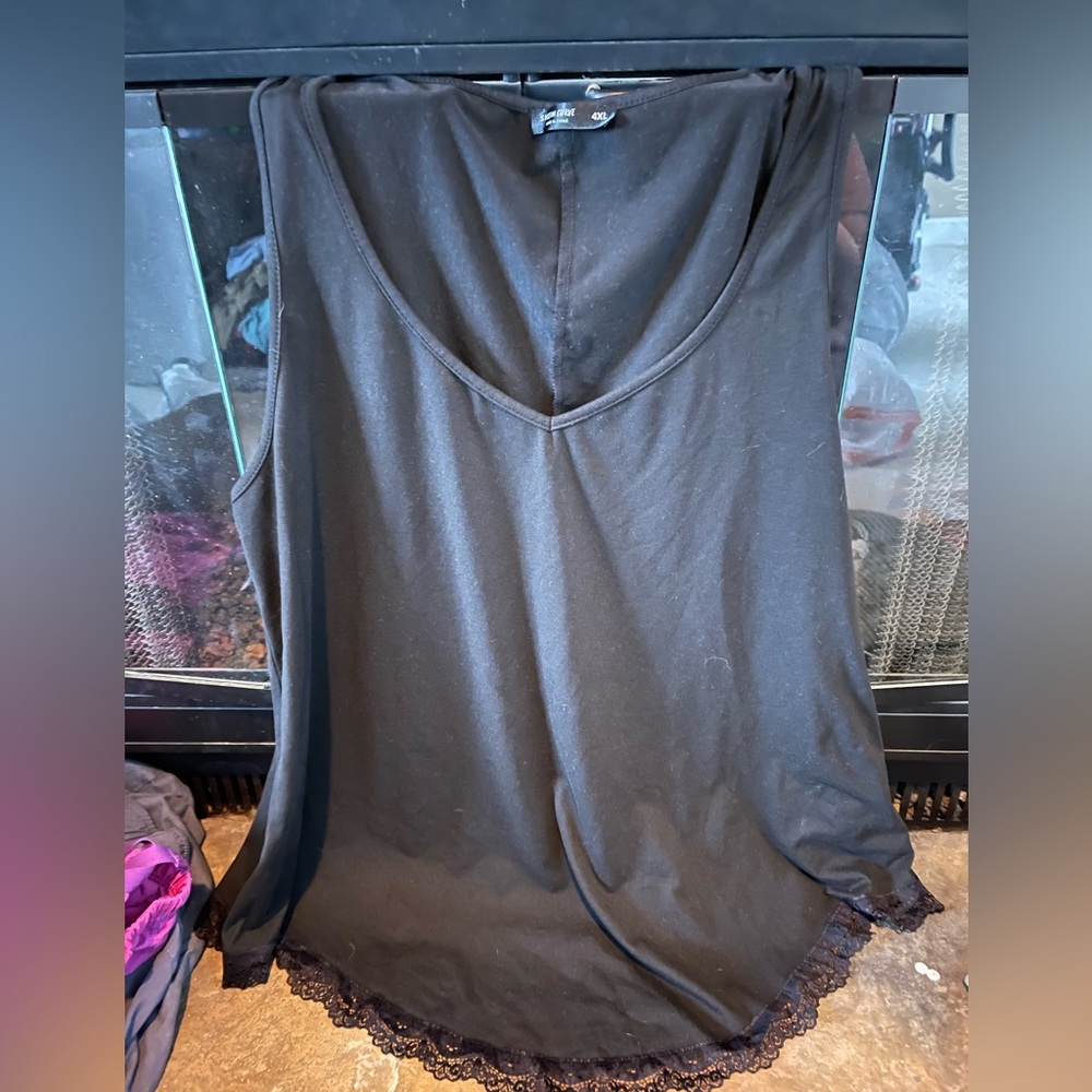 Black Rank top, Lace around bottom.  Fits like a Large/XL!!